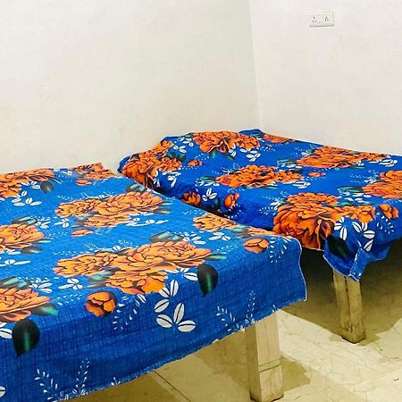 Om Sai Guest House Varanasi Dış mekan fotoğraf