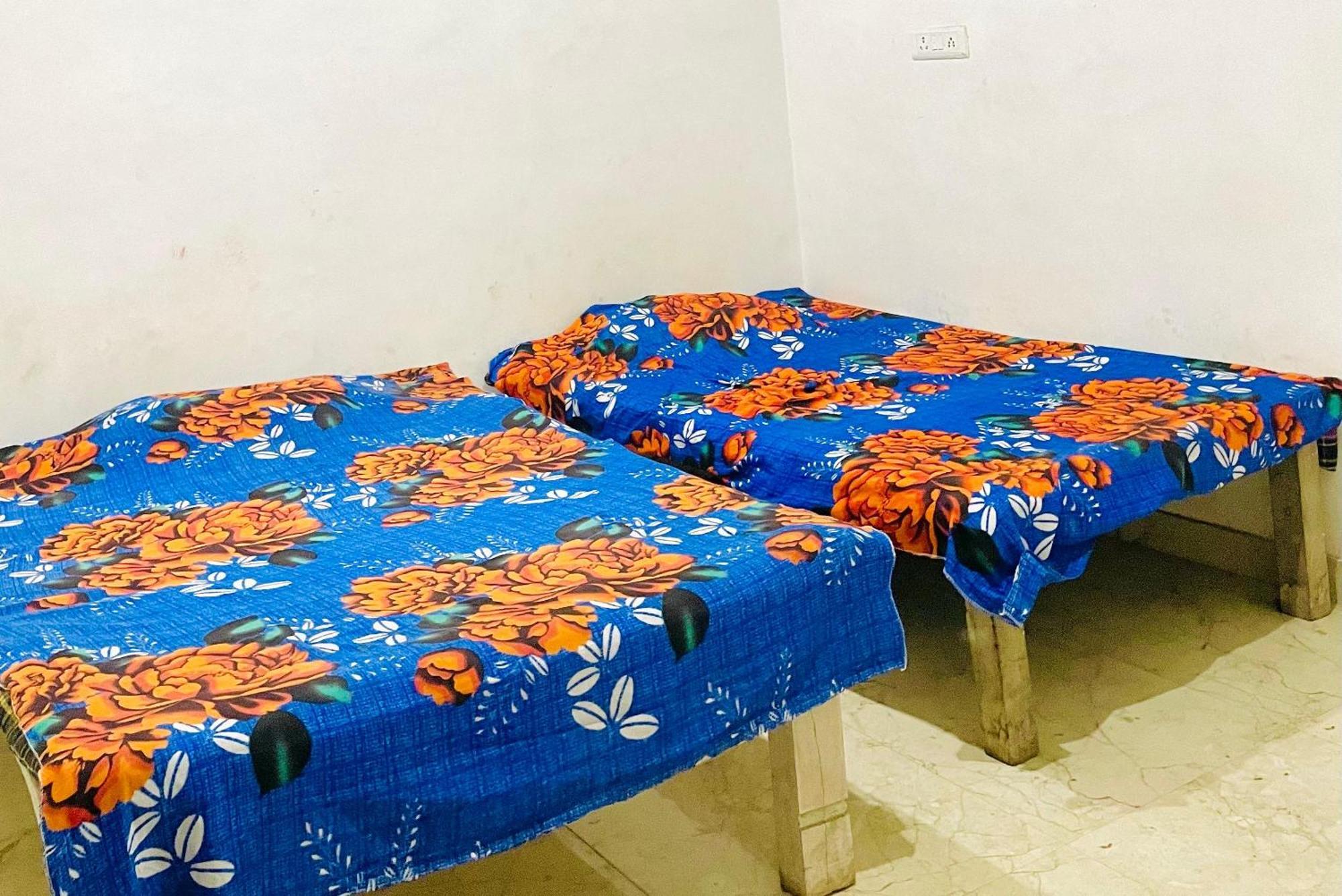 Om Sai Guest House Varanasi Dış mekan fotoğraf